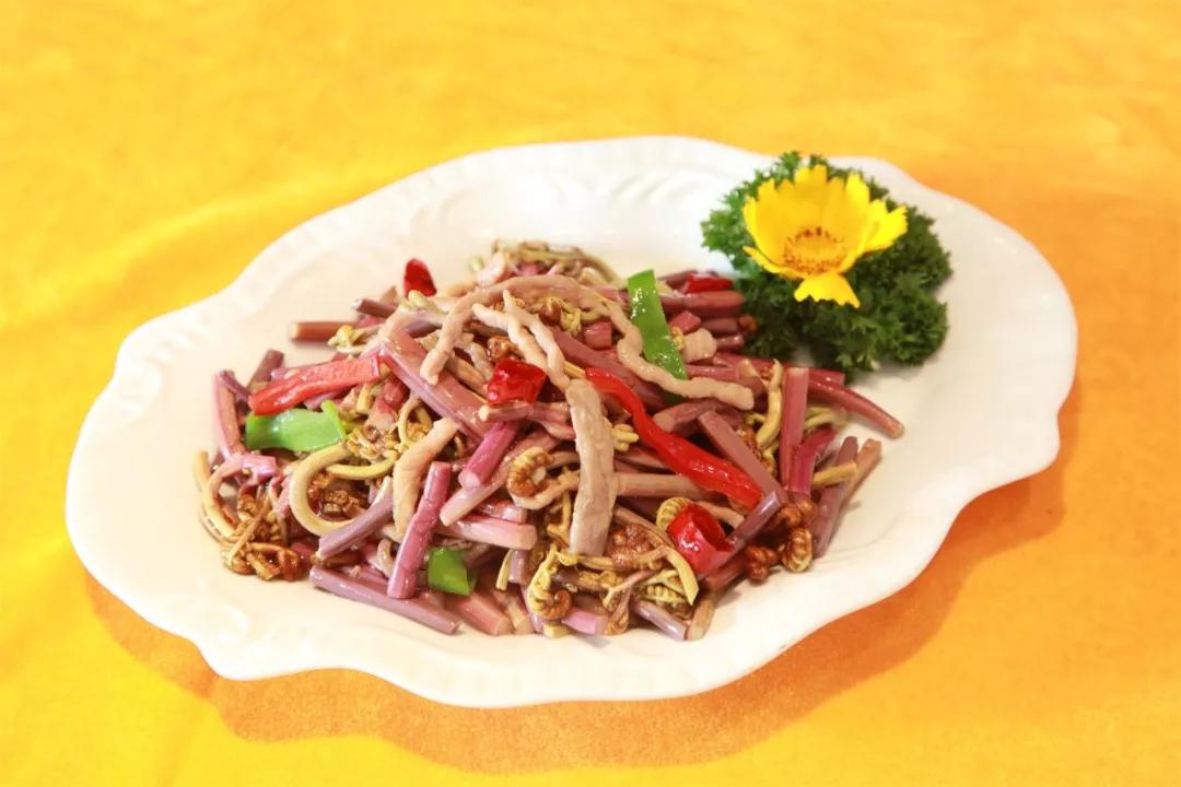 新报业传媒 “锦绣鸡公山 精彩五月欢乐节”即将重磅推出，敬请期待