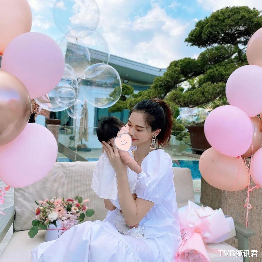 TVB|暖！TVB离巢华姐赴港发展多年心系家乡，自费捐赠医疗设备支援医院