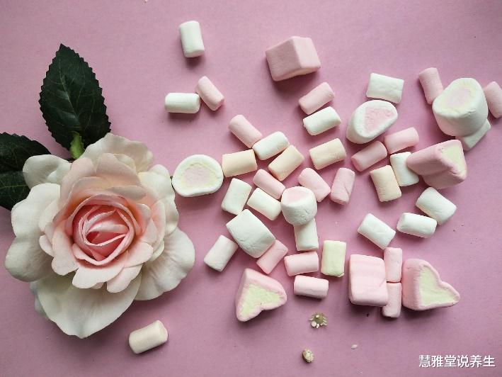 消化不良|人上了年纪，要学会忌口，四类食物最好少吃或不吃，对健康有帮助