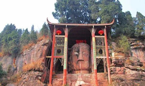 城市旅人 眉山一“巨作”佛像走红,比乐山大佛早建100年,却濒临“毁容”