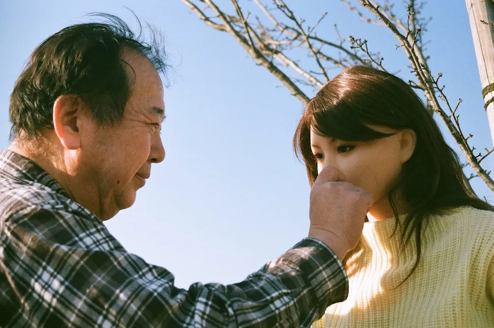 InsDaily|日本男子出轨10年，老婆却帮忙照顾4个“情妇”：对不起是我不好