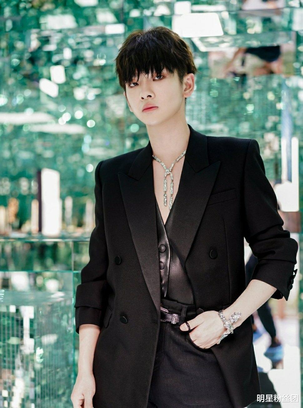 肖战|肖战陈飞宇周震南综艺官宣,肖战久违的综艺走潮流路线,他可以吗