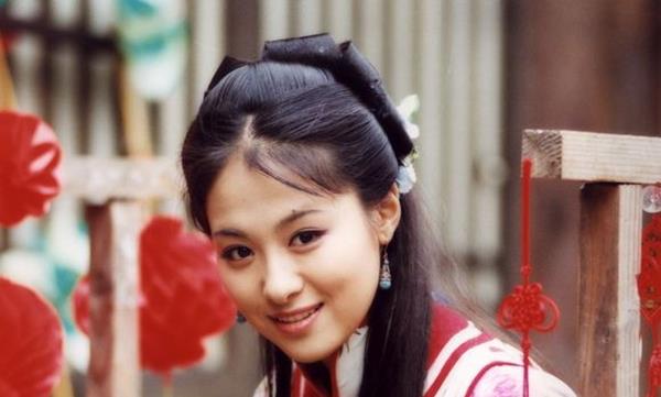 我在过马路|为爱退圈的十位女神，最久已相爱40年，仅她一人因生计被迫复出
