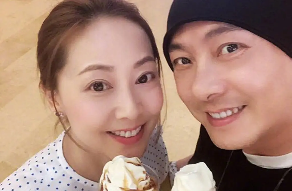 张卫健|结婚三次娶了同一个女人,相爱24年至今无子,消失多年的张卫健,究竟去哪了?