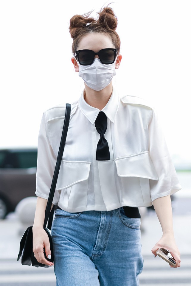 Lady变美日记|戚薇“神还原”女儿luky的发型，当妈的年纪梳“朝天揪”，真挺潮