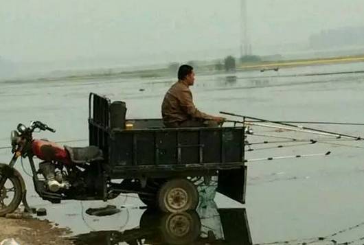 饵料|四个特征,六个类型,哪一种才是钓鱼人最合适的工具车