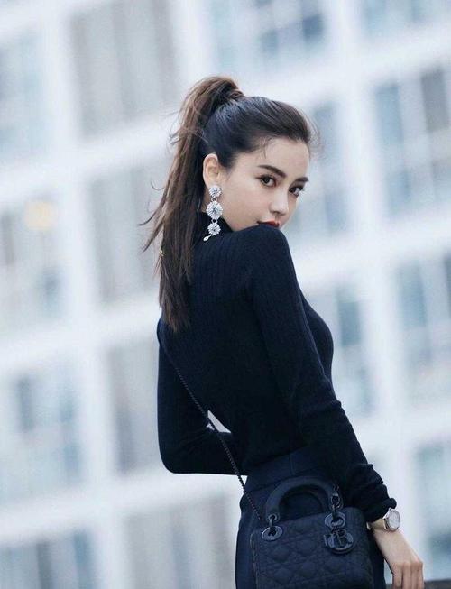 Angelababy|angelababy内衣广告流出，曲线堪比过山车，不秀恩爱的原因曝光