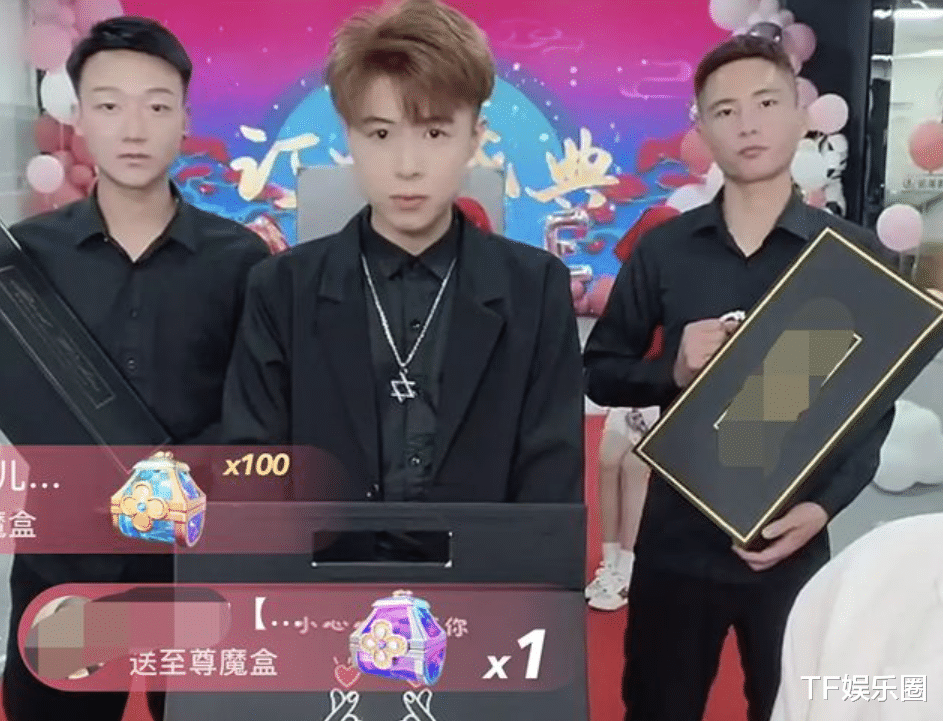 殷世航|殷世航宣告网红生涯结束，最后发文可以好好生活了，评论两边倒