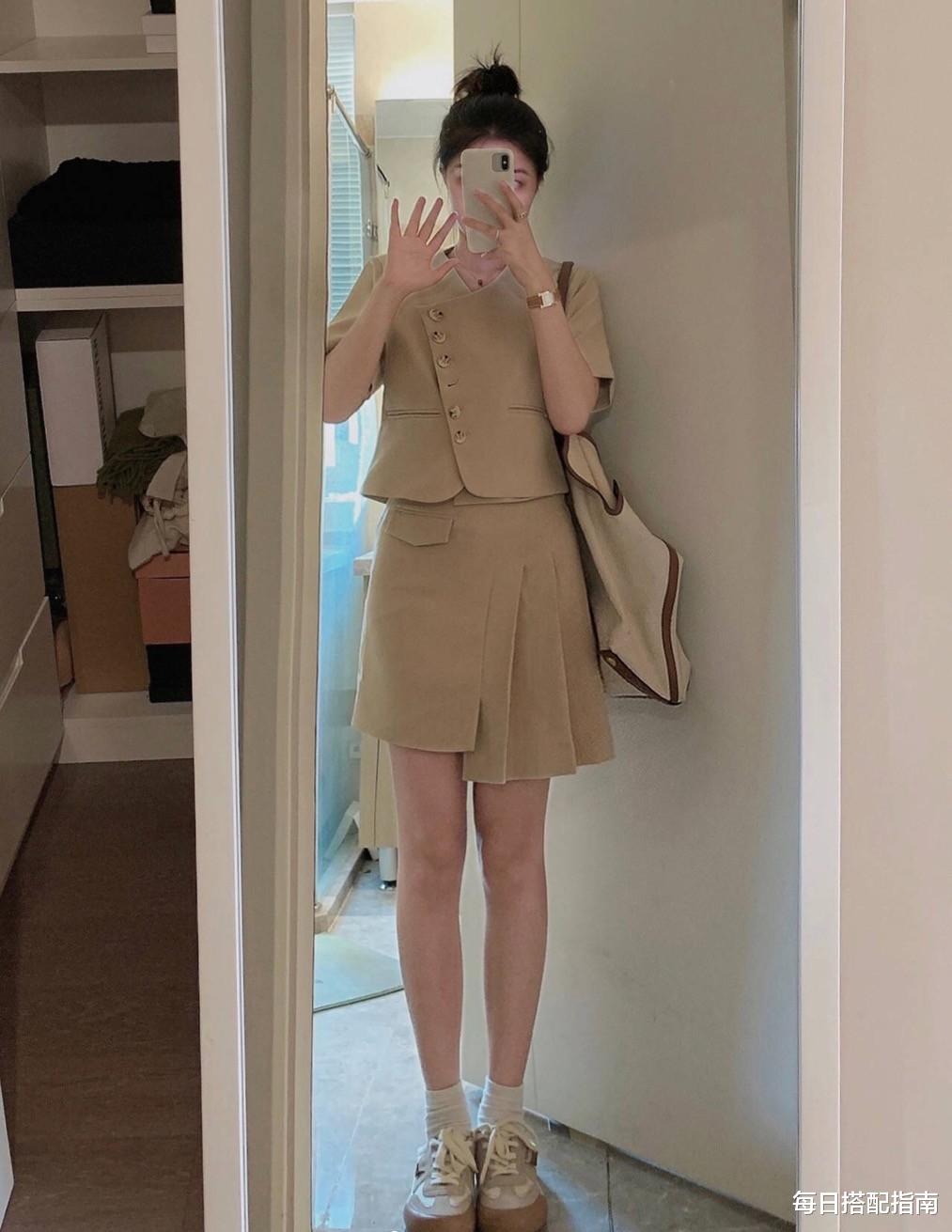 穿衣搭配|简约而不简单的气质通勤穿搭示范，好看又实用！