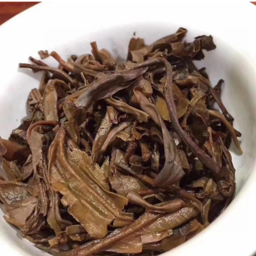 老李普洱茶|什么样的普洱茶才值得存放？