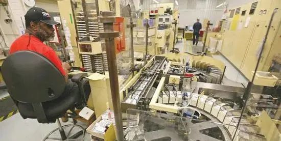 人民币 世界上一大半国家没有印钱能力，多国货币竟然都是made in China