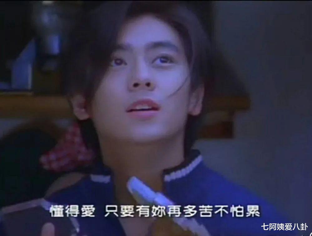 释小龙|释小龙的不红让人羡慕，开400万豪车、坐游艇，如今身价过亿