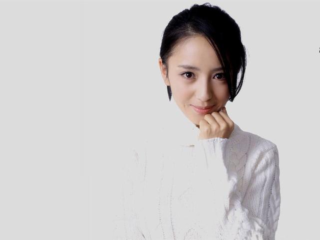 佟丽娅|佟丽娅真的离婚了？缺席唐探3，父亲一句话，忍受陈思诚6次出轨