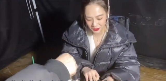 橘猫|钟欣潼最新近况曝光，胖到变形，想做吃播：这样就不用减肥啦