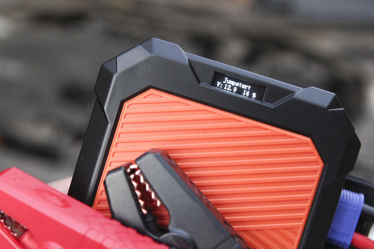 雅虎|救援用的“无电池”应急电源是什么高科技?有幸体验,搭电神器