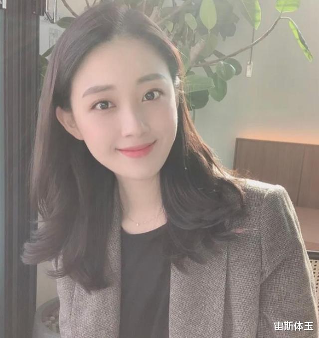 苹果 4个“懒人”护肤法，适合奔4的女生，简单有效，能让皮肤水润细腻