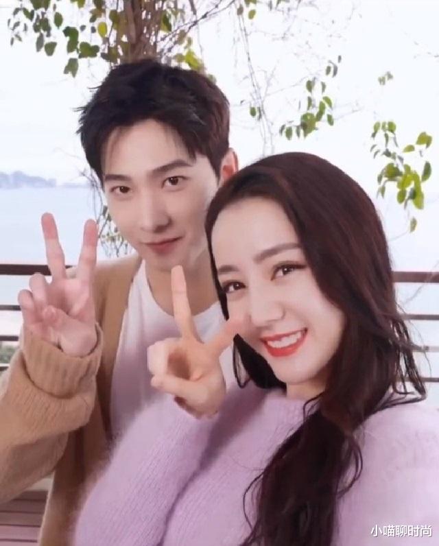 小喵聊时尚|今年卫衣配牛仔裤过时了,像“乔晶晶”这样穿,才是真的美有气质