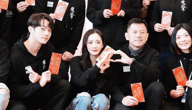 张哲瀚|王一博、杨幂、张哲瀚、丁禹兮、赵露思的娱乐消息