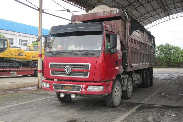 闲聊随心说 月薪高达1.5万元，却招不到人。90后年轻人为何拒绝这个职位？