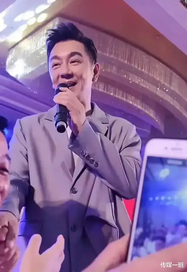 陈浩民|男明星动脸现状：郭晋安面部肌肉僵硬，陈浩民被嘲“翻版马里奥”