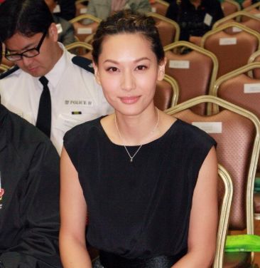 徐子珊|徐子珊：首个自爆性事的女星，剪不断理还乱