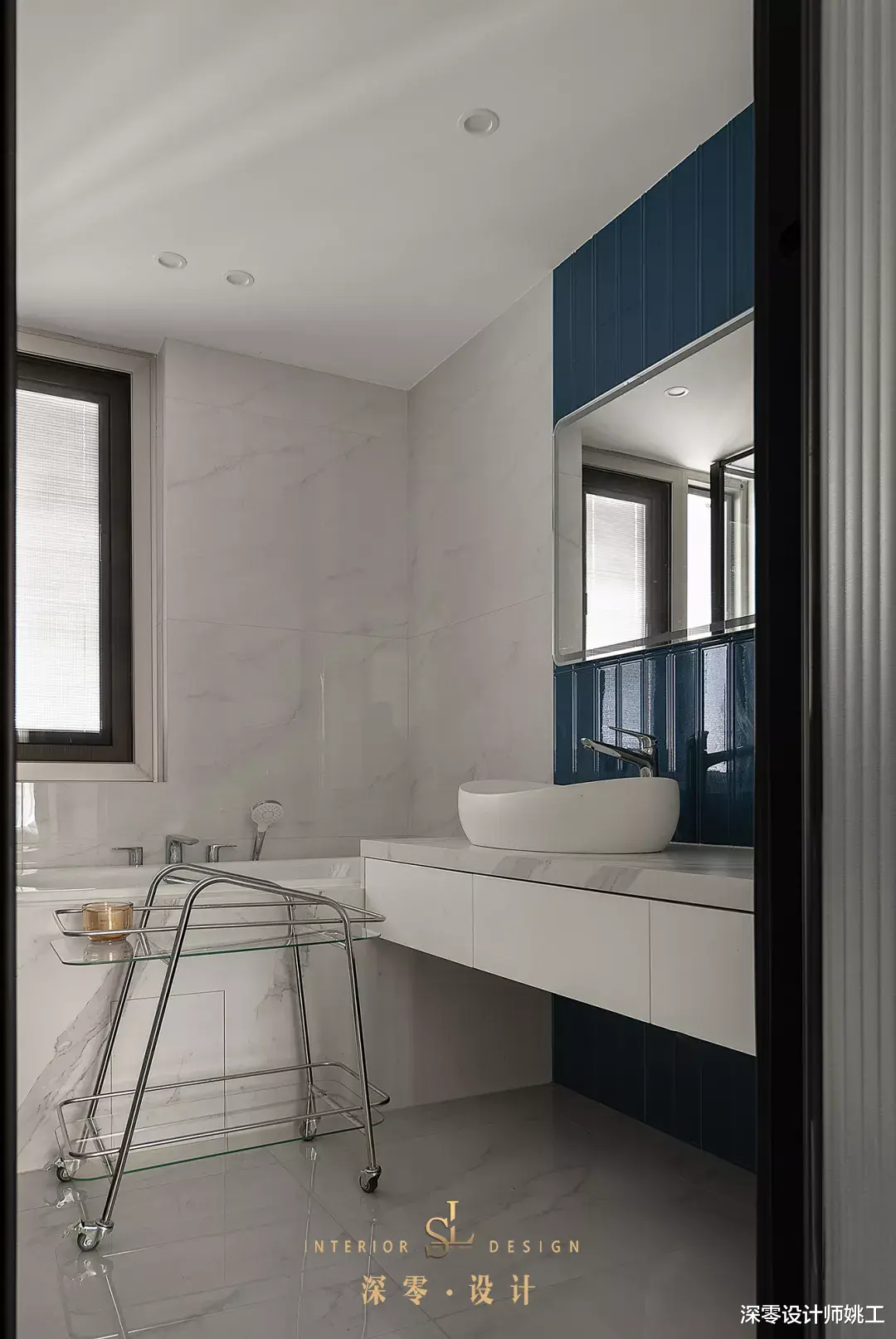 这是我见过最静谧的四居室,160㎡的蓝白灰,每一个空间都非常漂亮