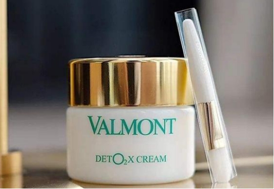 面霜|30岁姐姐最爱4款抗老面霜,紧致皮肤显年轻,超适合熟龄肌选择