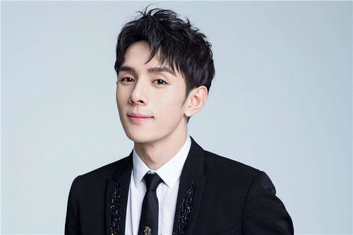 胡海泉|胡海泉：46岁名下58家公司，李佳琦幕后老板，歌手只是不赚钱副业