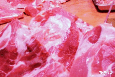 生猪价格 猪价塌方大跌，11元猪价随处可见，玉米全面下跌，两者还要跌？