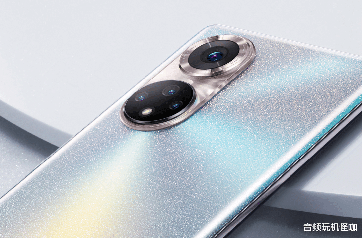 荣耀|旗舰背后质的转机!6.72寸超曲屏+100W快充,专走不寻常道路