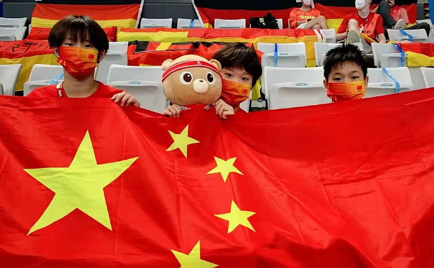 奇异剧本鲨|全红婵成奥运冠军还要交作业！晒打麻将旧照，天赋让郭晶晶都羡慕