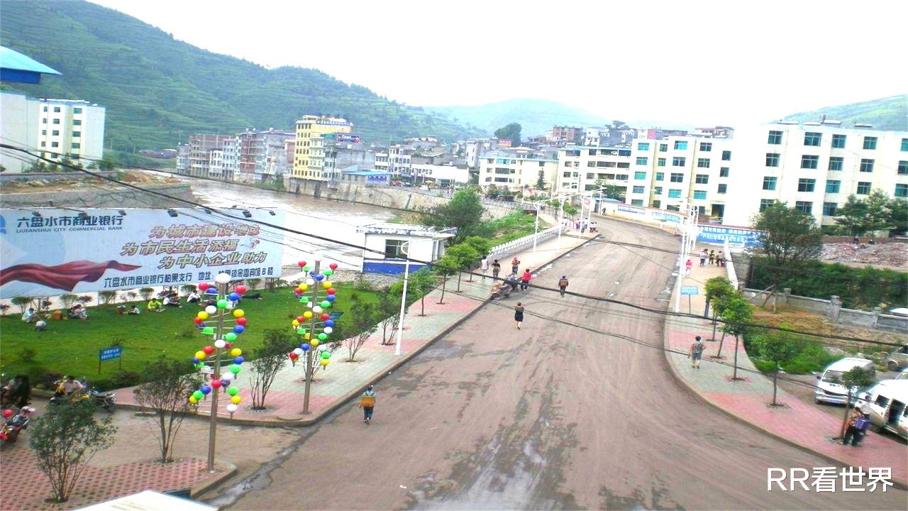 RR看世界 湖北這個縣城走運(yùn)了，被選中修建高鐵火車中心站，是你的家鄉(xiāng)嗎？