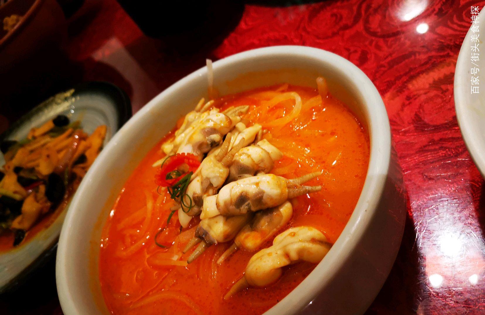 即兴的爱|#探店打卡#龙井路上茶人村。来杭州必吃餐厅首位。蝉联两届必吃榜