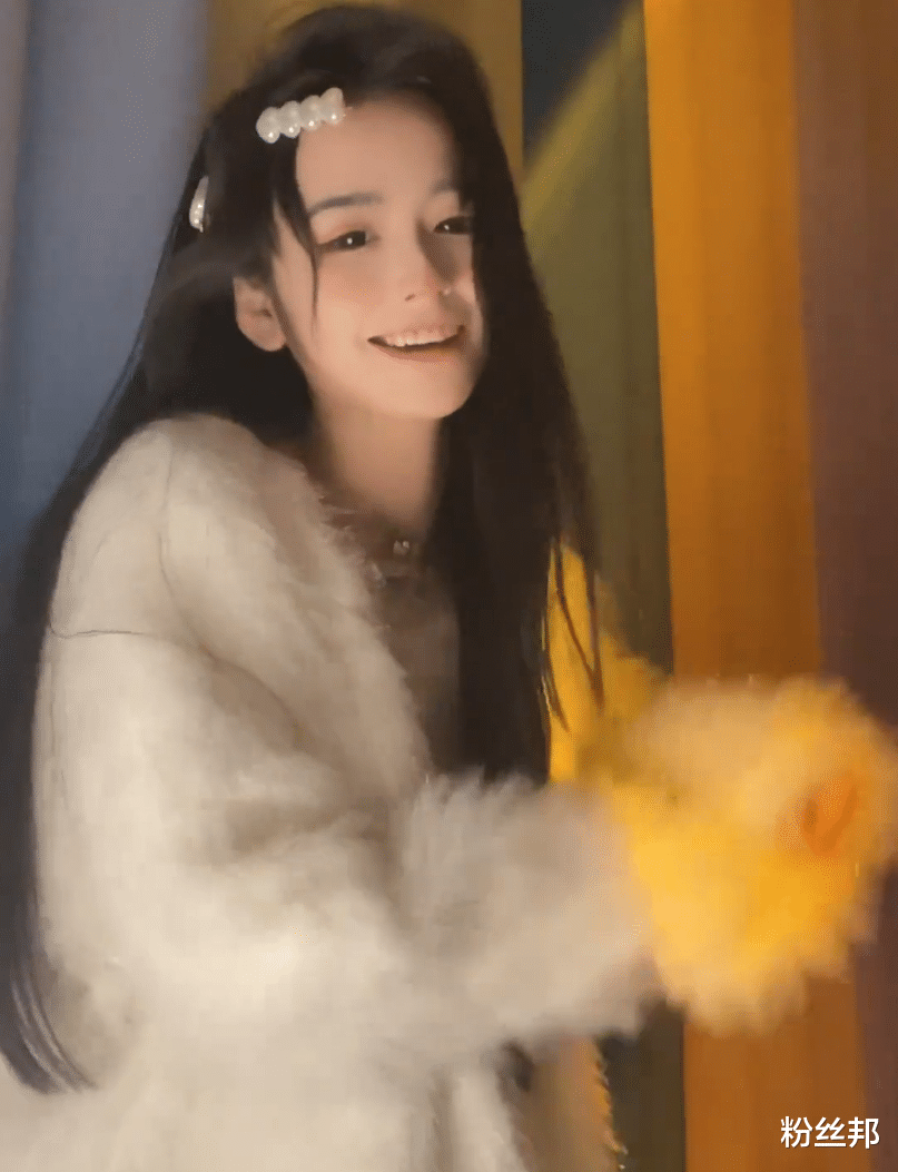 人物设定|粉丝破千万没接过广告，游戏商报价20万合作，安妮不知自己值多少