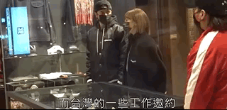 罗志祥|罗志祥巡店被拍，台媒追问王力宏事件，他反应冷漠避而不答