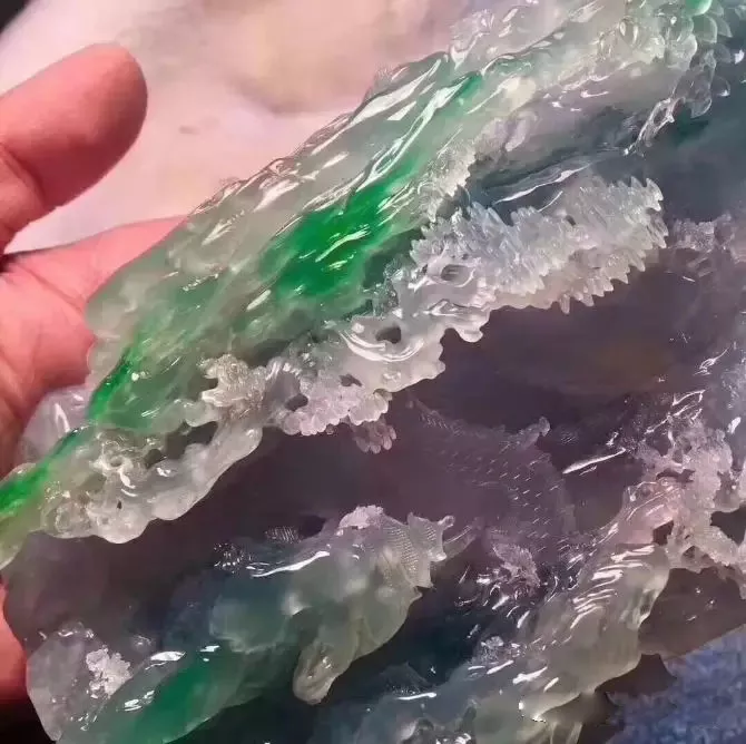 翡翠|叫价5亿的翡翠原石！却一只满色手镯都取不出来？