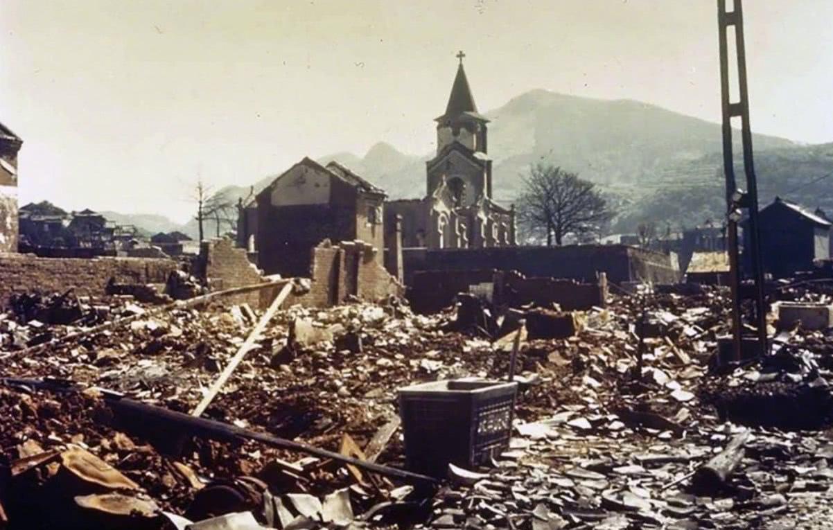 原子彈爆炸僅76年，廣島長崎就已能正常居住，半衰期為何這麼短？-圖2