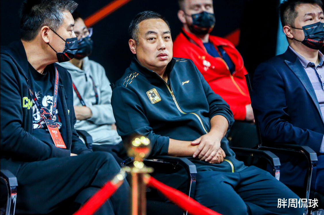 刘诗雯|陈梦拖后腿，刘诗雯无缘加冕三冠，奥运女双遭横扫，刘国梁有点慌