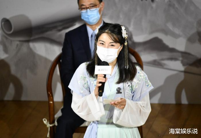 孔雪儿|郭晶晶11月21日穿汉服，时尚感满分，霍启刚太宠她，被赞夫妻楷模