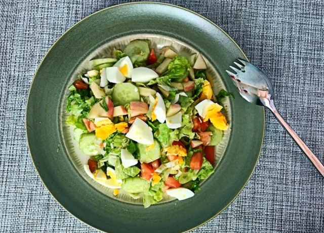 饮食|40岁的减肥狠人：张歆艺，甩掉“大肚腩”的她，体重仅80斤