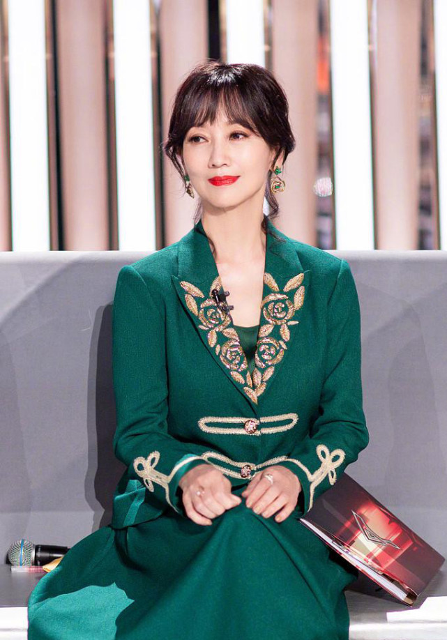 赵雅芝|66岁赵雅芝真实近照曝光，除开ps，衰老痕迹依然明显，网友感慨