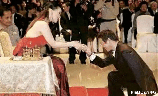 湖南卫视|所有明星与她合影都得跪下，李连杰也不例外，唯独她能站着