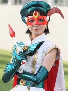 假面骑士|新假面骑士2号骑士扮演者公开，母亲和龙骑有关，弟弟曾出演牙狼