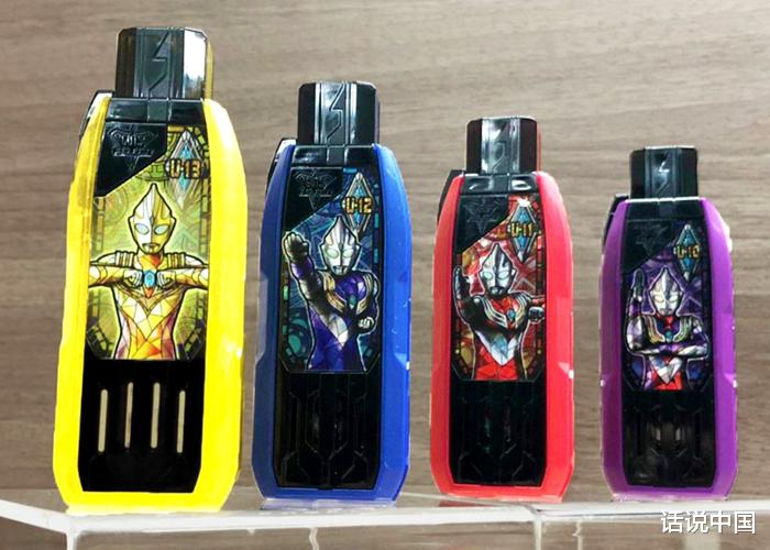 特利迦奥特曼|《特利迦奥特曼》第三集翻车了?奥特曼、怪兽齐上阵,打不过普通形态特利迦?