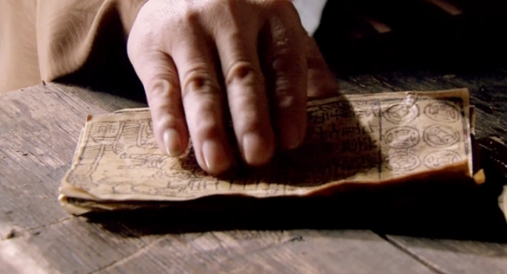  明朝一男子把私房钱藏在木雕中，藏了600年，2任收藏家都没有发现