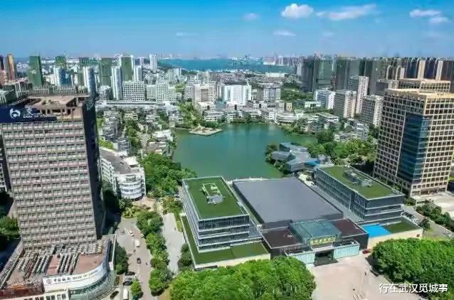 行在武汉觅城事 光谷，为什么能吸引那么多年轻人？