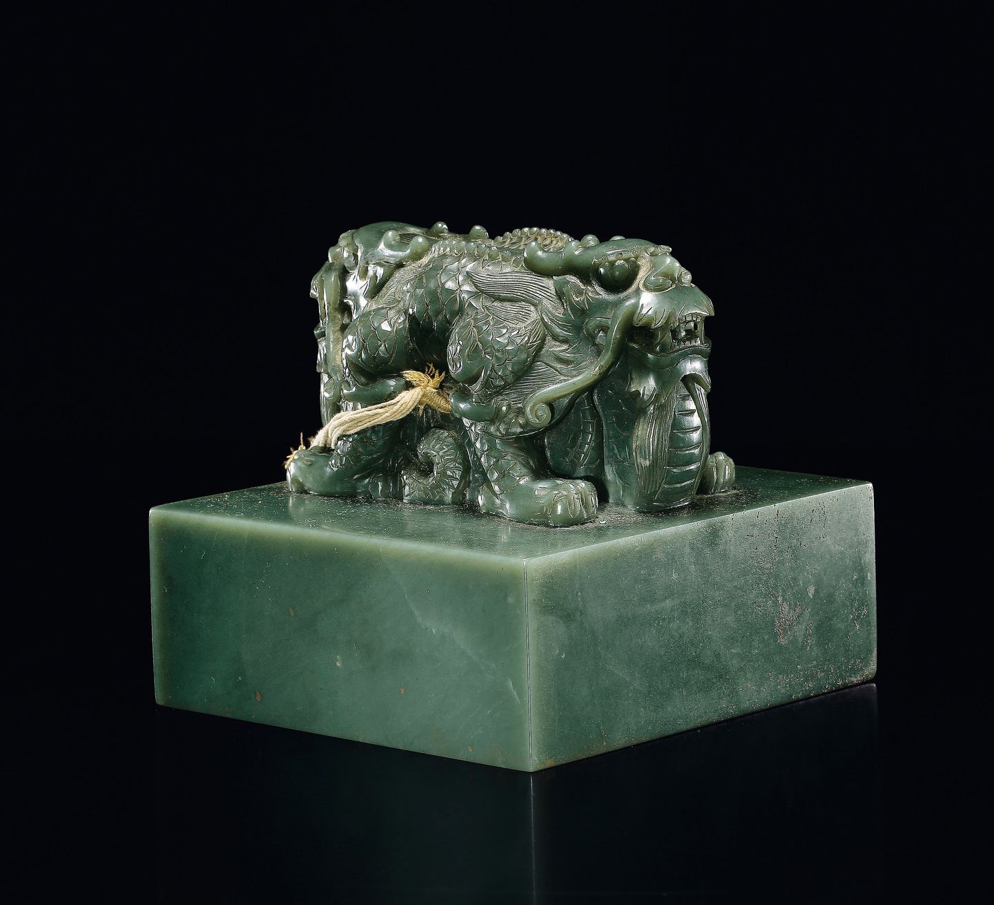 钱币|和田玉摆件的价值