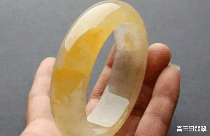 翡翠|翡翠鉴别篇——行家教你如何区分翡翠和水沫子！