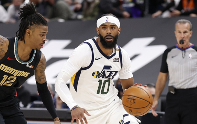 爵士队|恐爆冷！西部第8半场赢6分，被轰15-0后爆发，爵士三分21中4