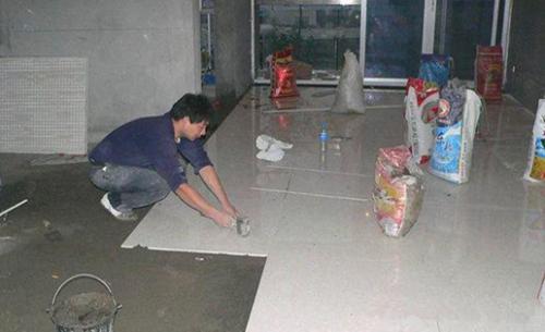 美宅设计|家里贴瓷砖，要用多少辅料？记住这个公式不会被忽悠！